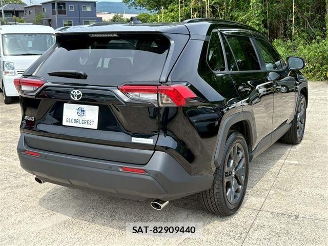 Toyota RAV4 2025-04 7457204-14