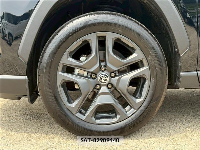 Toyota RAV4 2025-04 7457204-16