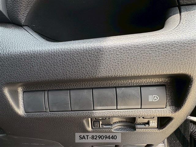 Toyota RAV4 2025-04 7457204-19