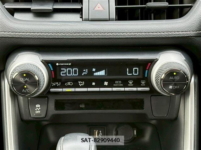 Toyota RAV4 2025-04 7457204-25