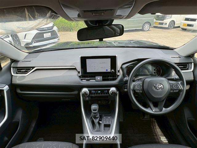 Toyota RAV4 2025-04 7457204-2