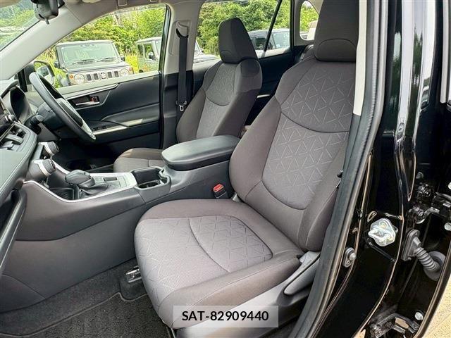 Toyota RAV4 2025-04 7457204-4