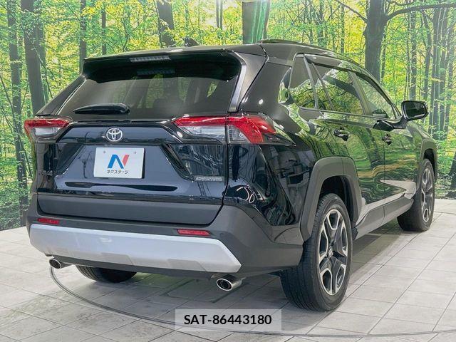 Toyota RAV4 2020-11 7457208-16