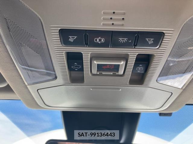 Toyota RAV4 2019-06 7502559-24