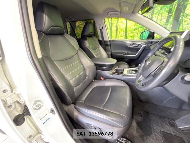 Toyota RAV4 2019-07 7502555-7