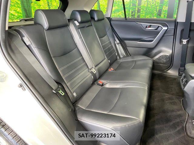 Toyota RAV4 2020-09 7502547-9