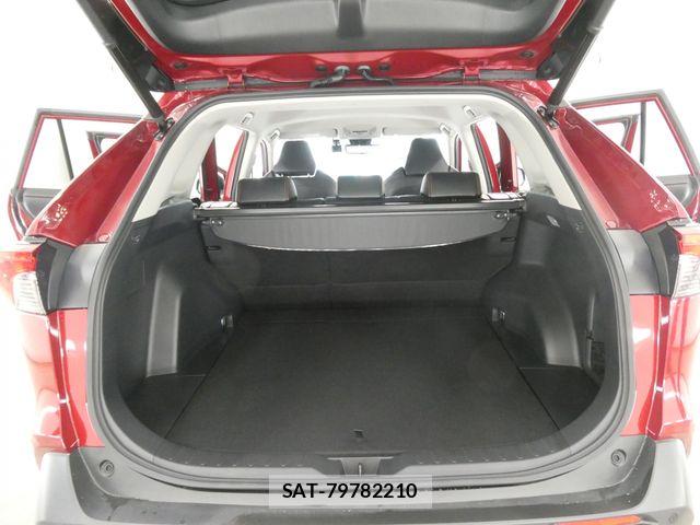 Toyota RAV4 2020-11 7509840-11