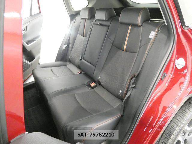 Toyota RAV4 2020-11 7509840-14