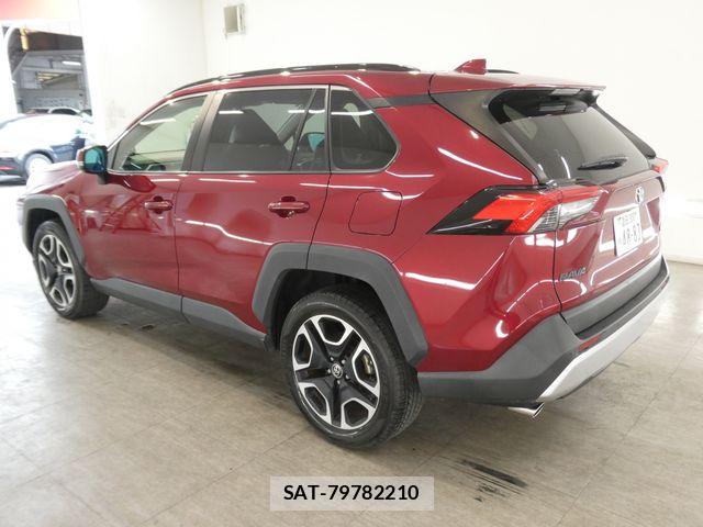 Toyota RAV4 2020-11 7509840-1