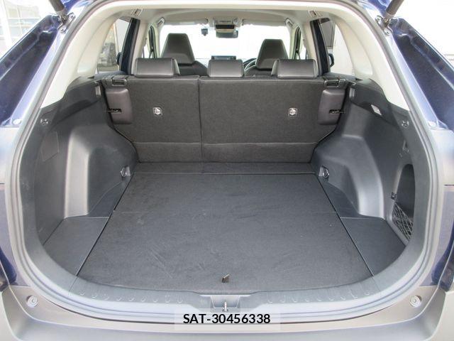 Toyota RAV4 2019-07 7502552-17
