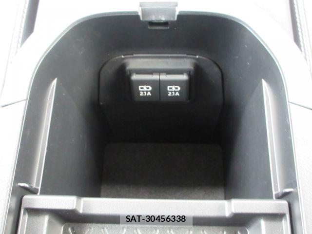 Toyota RAV4 2019-07 7502552-26