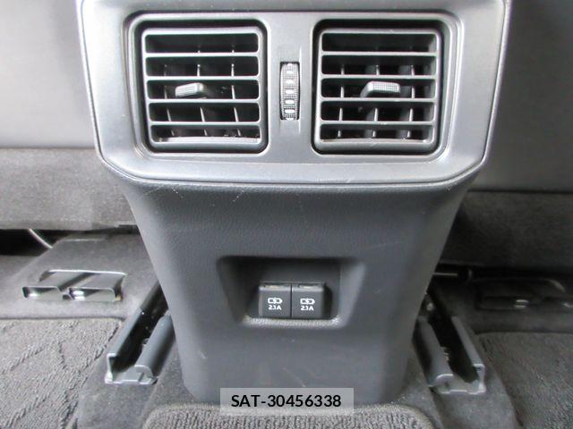 Toyota RAV4 2019-07 7502552-27
