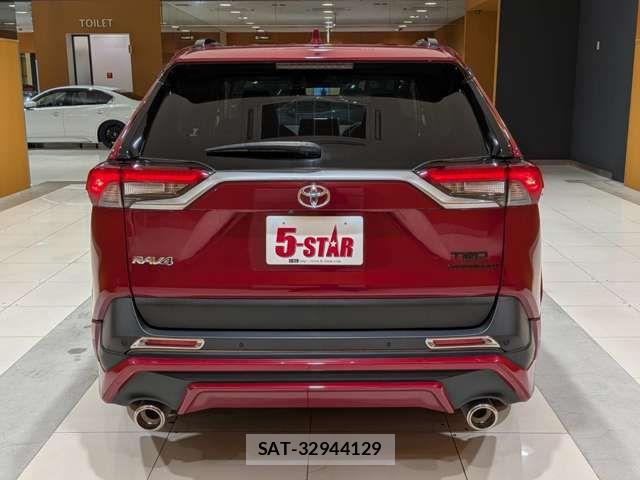 Toyota RAV4 2022-02 7502557-13