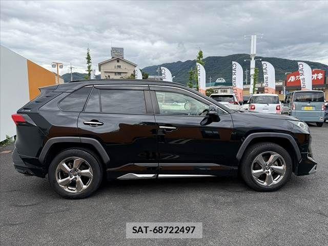 Toyota RAV4 2020-10 7502551-11