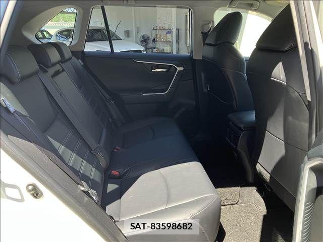 Toyota RAV4 2019-11 7502546-11