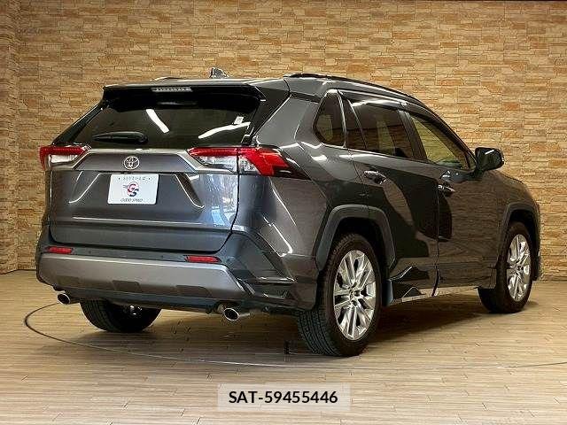 Toyota RAV4 2019-06 7502542-15