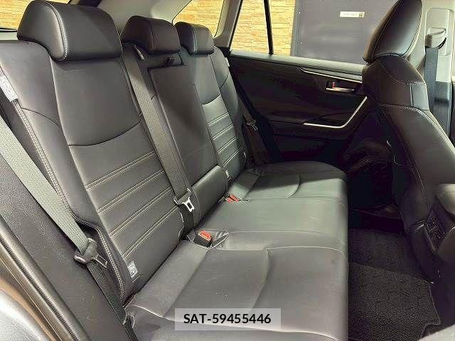 Toyota RAV4 2019-06 7502542-5