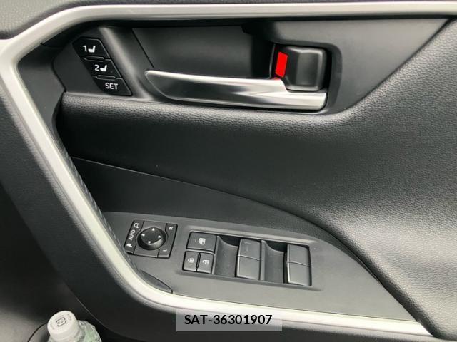 Toyota RAV4 2021-07 7562725-19
