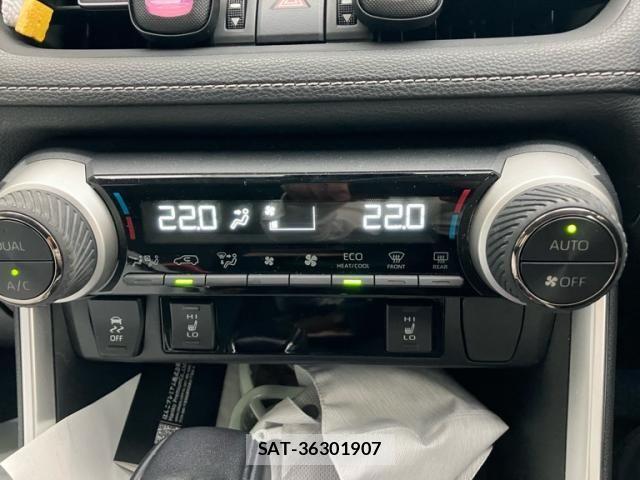 Toyota RAV4 2021-07 7562725-23