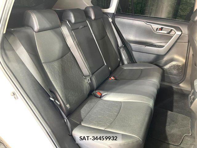 Toyota RAV4 2023-07 7562723-8
