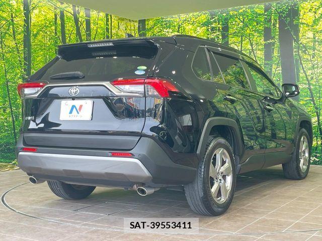 Toyota RAV4 2019-05 7562727-16