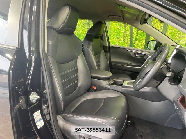 Toyota RAV4 2019-05 7562727-7