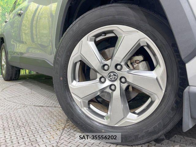 Toyota RAV4 2019-07 7562730-12