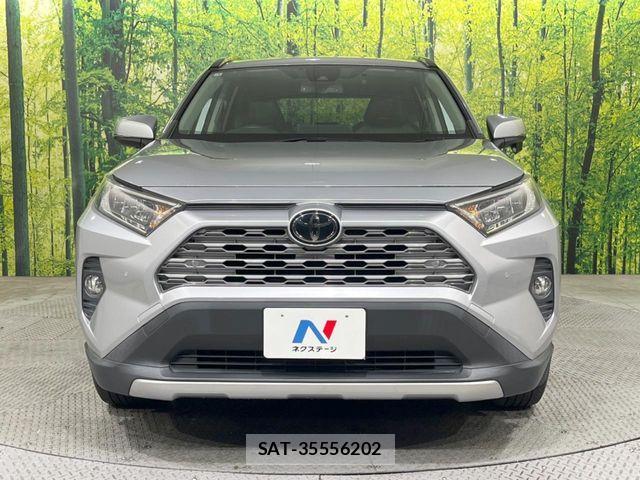 Toyota RAV4 2019-07 7562730-13