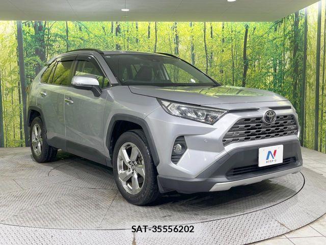 Toyota RAV4 2019-07 7562730-15