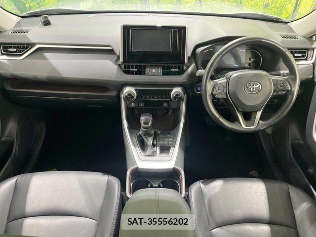 Toyota RAV4 2019-07 7562730-1