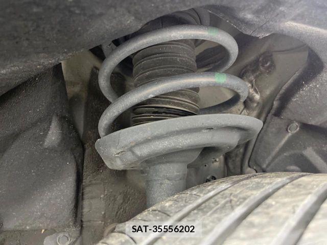 Toyota RAV4 2019-07 7562730-19