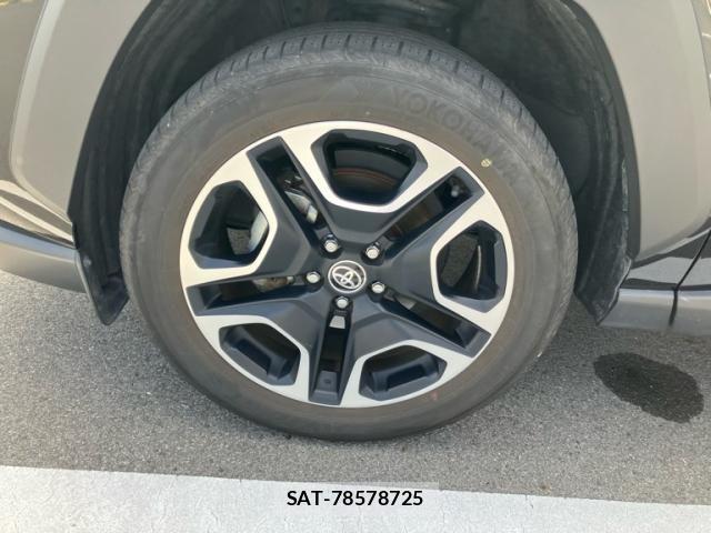 Toyota RAV4 2021-08 7562729-9