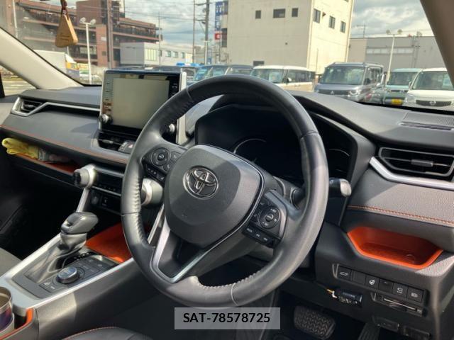 Toyota RAV4 2021-08 7562729-10
