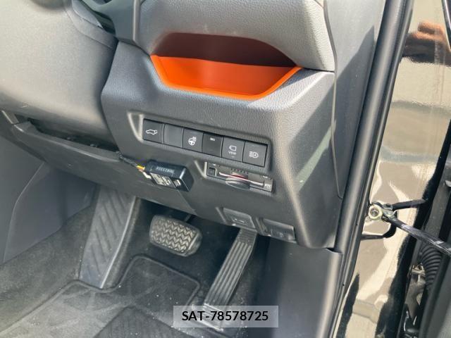 Toyota RAV4 2021-08 7562729-13