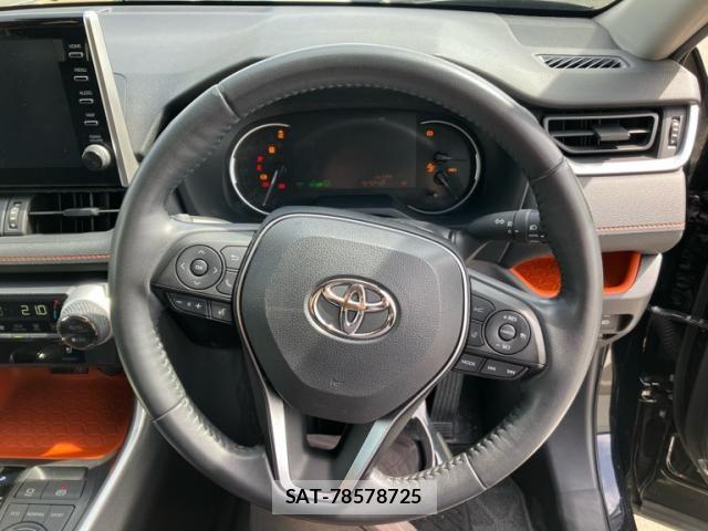 Toyota RAV4 2021-08 7562729-16