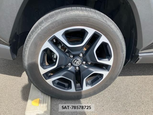 Toyota RAV4 2021-08 7562729-7