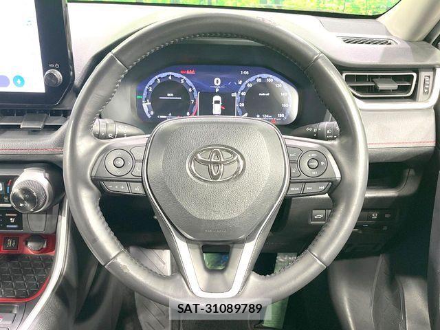 Toyota RAV4 2023-03 7562718-12