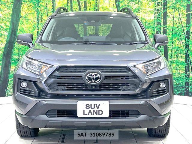 Toyota RAV4 2023-03 7562718-15