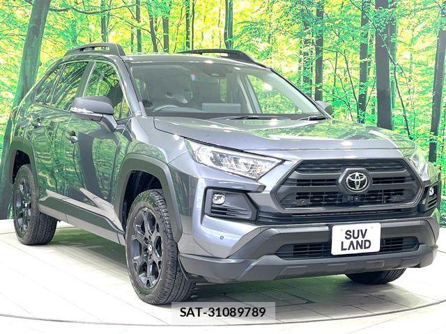 Toyota RAV4 2023-03 7562718-17