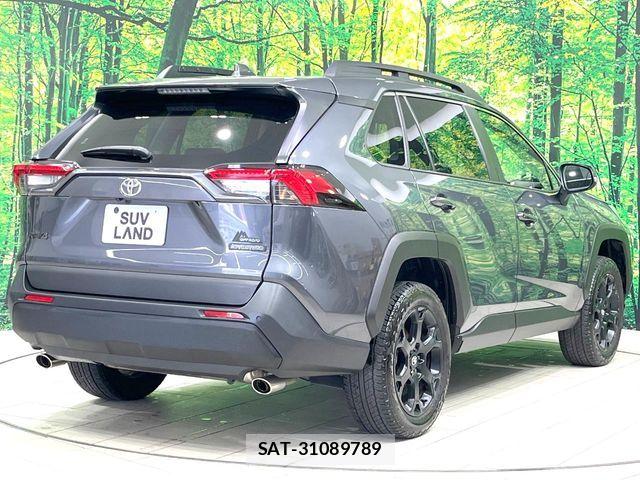 Toyota RAV4 2023-03 7562718-18