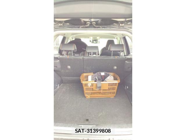 Toyota RAV4 2019-07 7562728-9