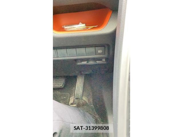 Toyota RAV4 2019-07 7562728-14