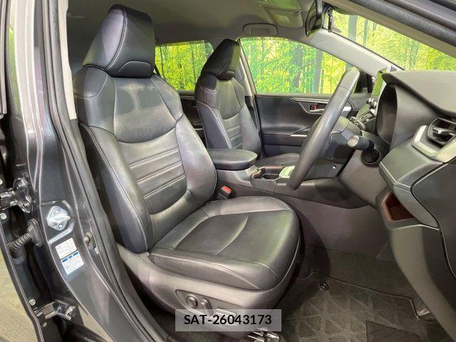 Toyota RAV4 2021-01 7562732-8