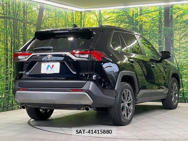 Toyota RAV4 2024-07 7562726-16