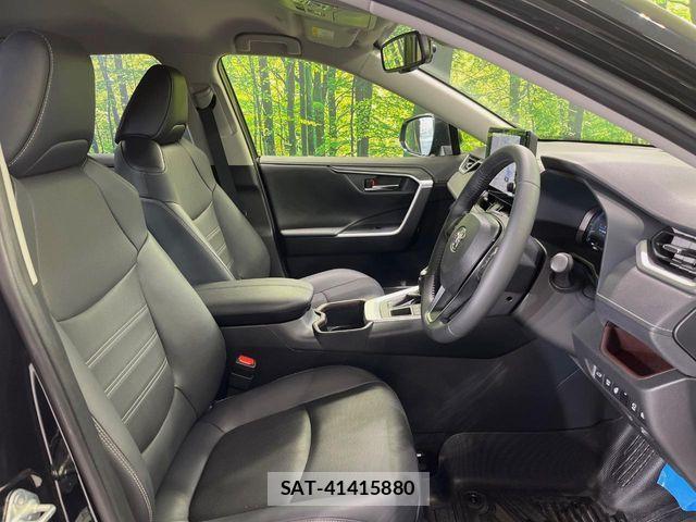 Toyota RAV4 2024-07 7562726-7