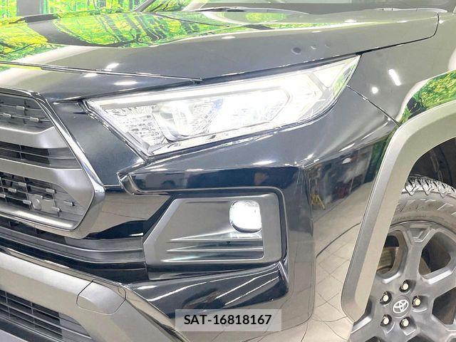 Toyota RAV4 2023-09 7562722-13