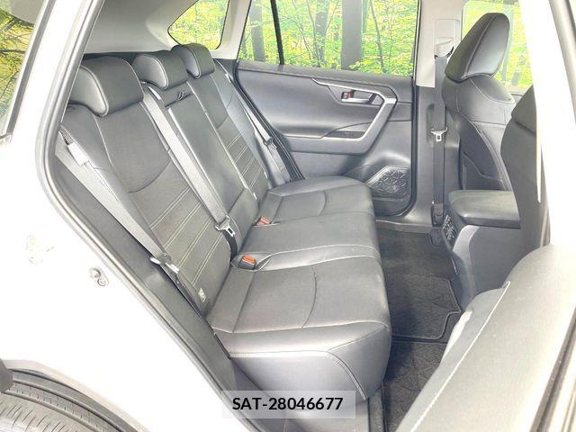 Toyota RAV4 2024-05 7562719-8