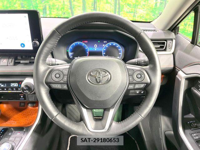 Toyota RAV4 2023-12 7562721-11