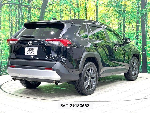 Toyota RAV4 2023-12 7562721-17