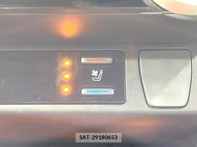 Toyota RAV4 2023-12 7562721-6